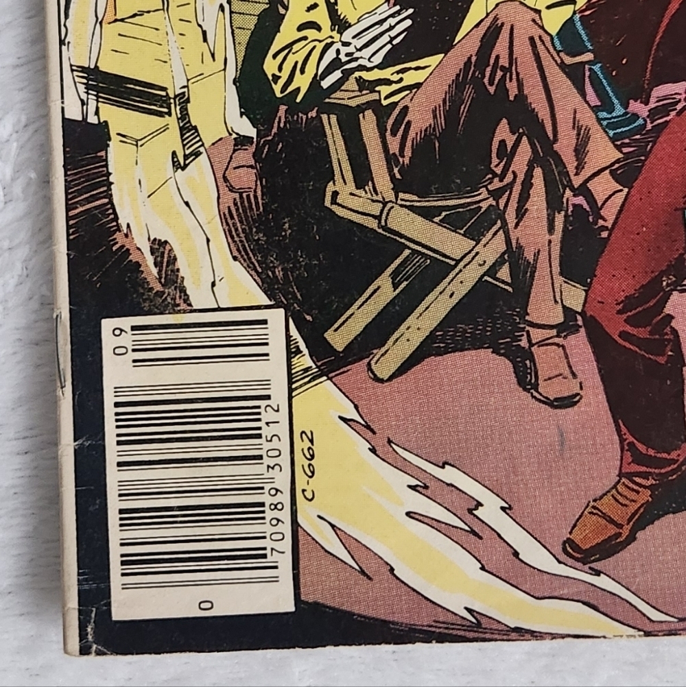 1981 DC Comics GHOSTS #104 - "Ghosts of Hollywood!" - Bronze Age Horror - Picture 4 of 16